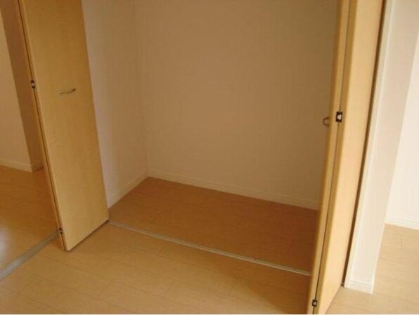 クレッセントコートの物件内観写真